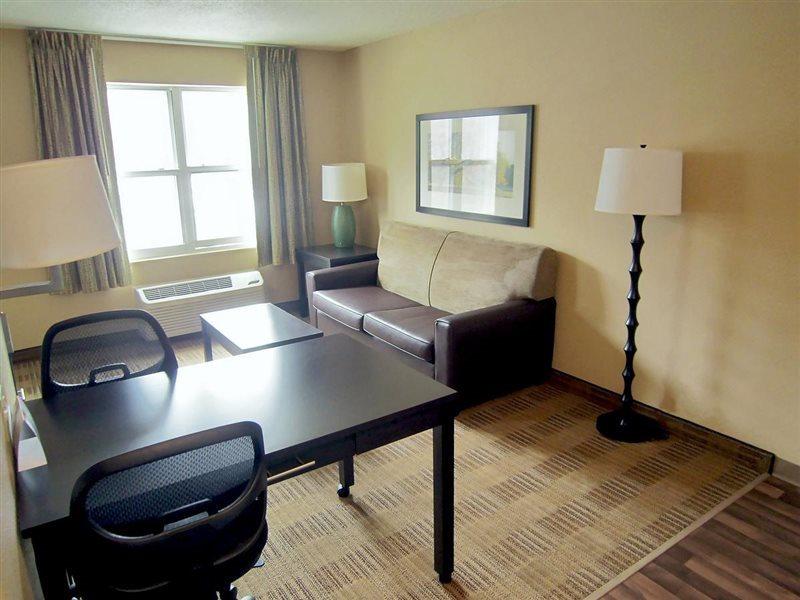 Extended Stay America Premier Suites - Miami - Airport - Doral - 87Th Avenue South Sweetwater Exterior photo