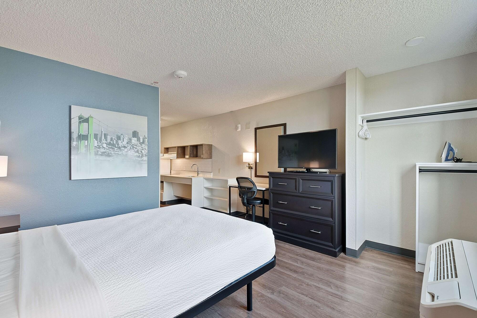 Extended Stay America Premier Suites - Miami - Airport - Doral - 87Th Avenue South Sweetwater Exterior photo