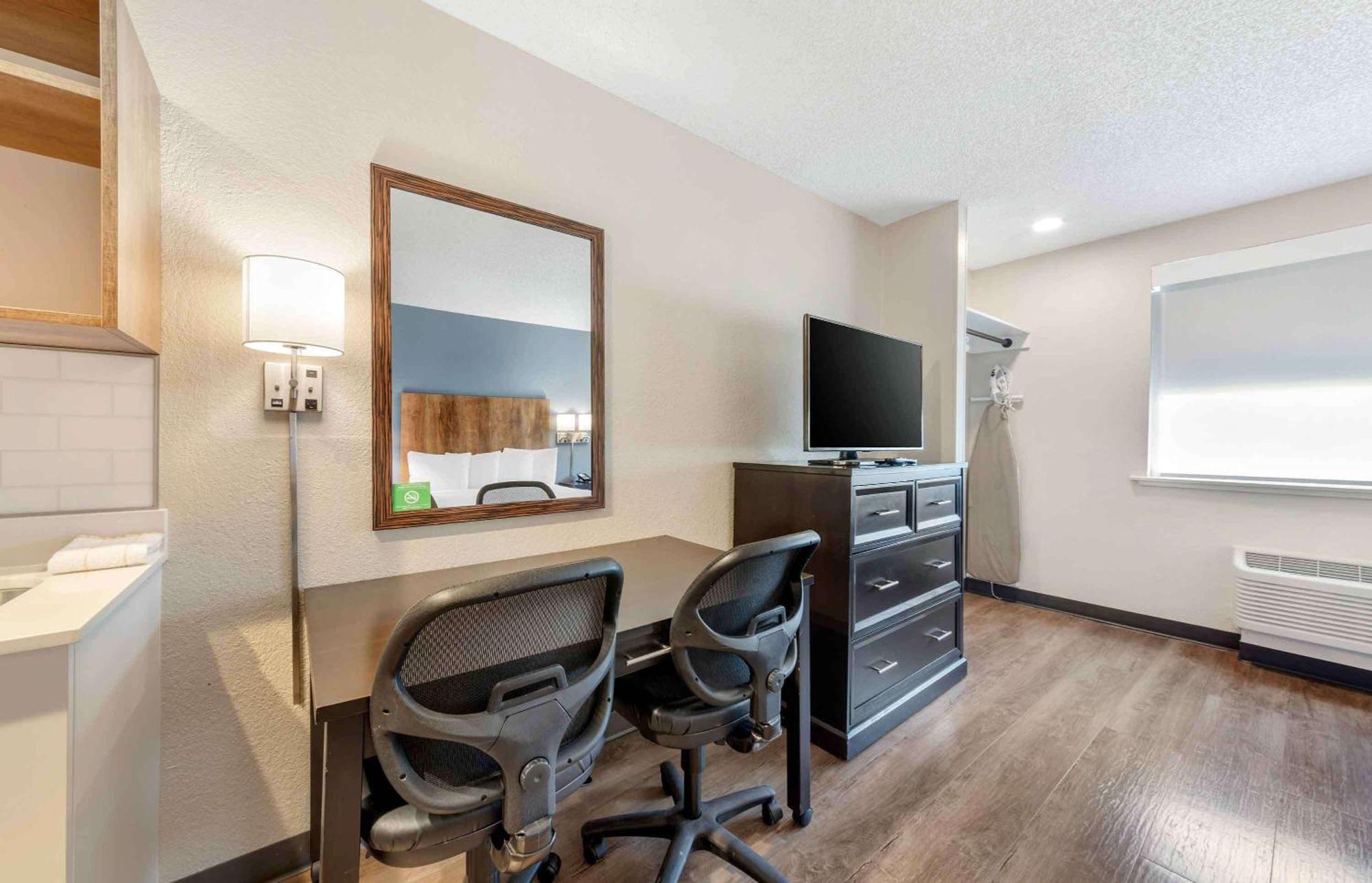 Extended Stay America Premier Suites - Miami - Airport - Doral - 87Th Avenue South Sweetwater Exterior photo
