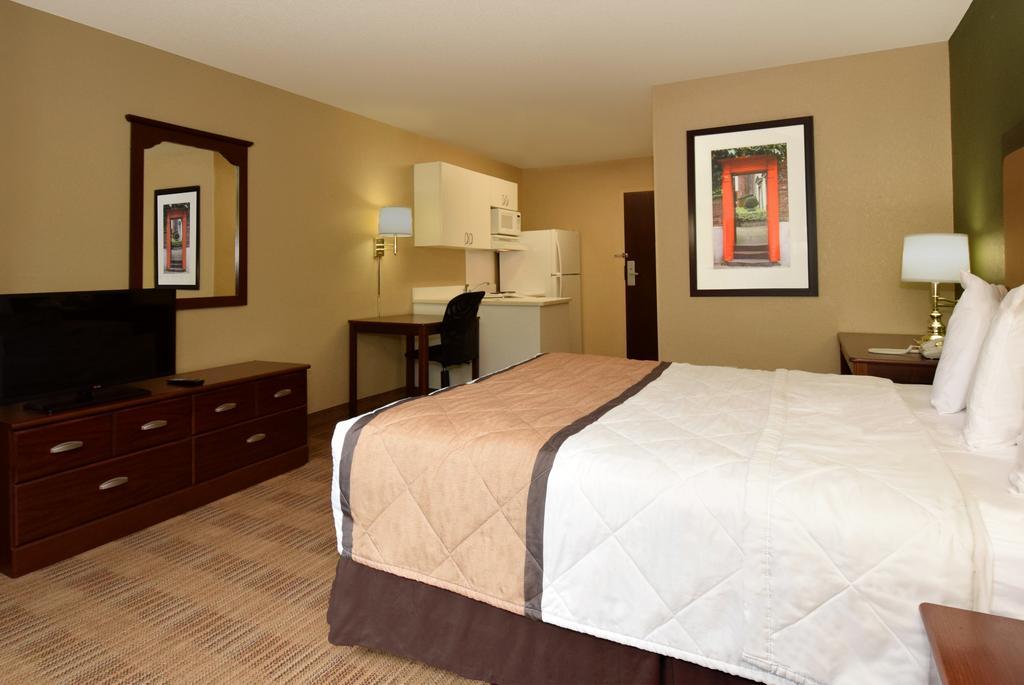 Extended Stay America Premier Suites - Miami - Airport - Doral - 87Th Avenue South Sweetwater Exterior photo
